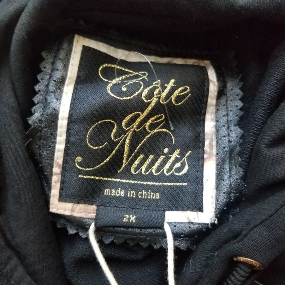 Cote de Nuits Short Sleeve Hooded Top Faux Leather Studded Pullover NWT 2X - Picture 8 of 11